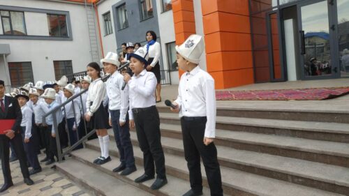 “АК КАЛПАК” күнүнө арналган кош майрамдык иш-чара өткөрүлдү.